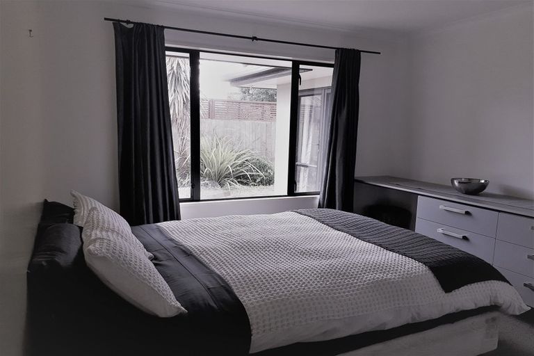 Photo of property in 8a Kenwyn Avenue, St Albans, Christchurch, 8052