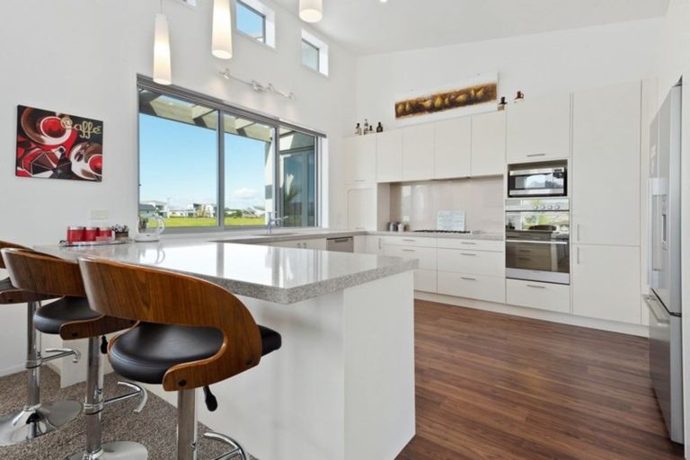 Photo of property in 45 One Tree Point Road, One Tree Point, 0118