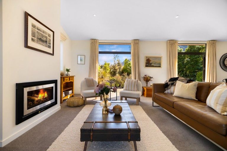 Photo of property in 47 Jacks Point Rise, Jacks Point, Queenstown, 9371