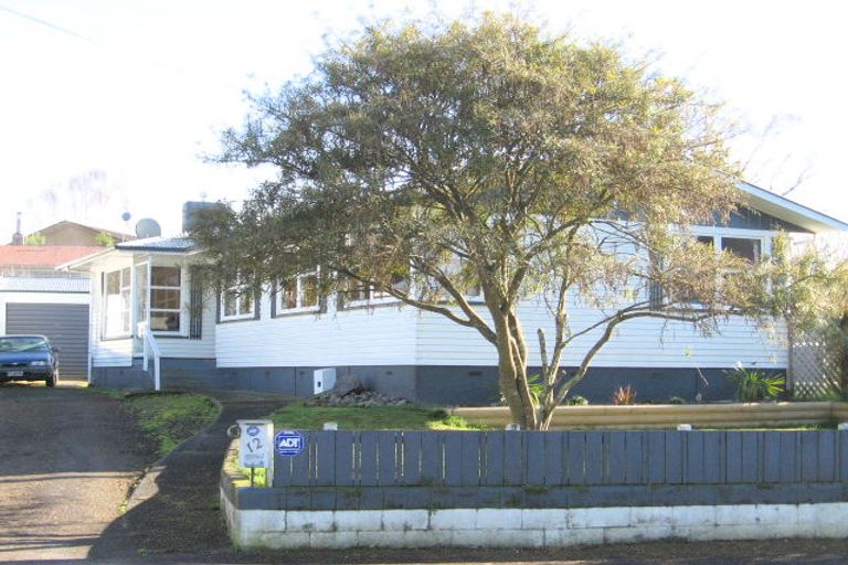 Photo of property in 12 Manapouri Place, Glenview, Hamilton, 3206