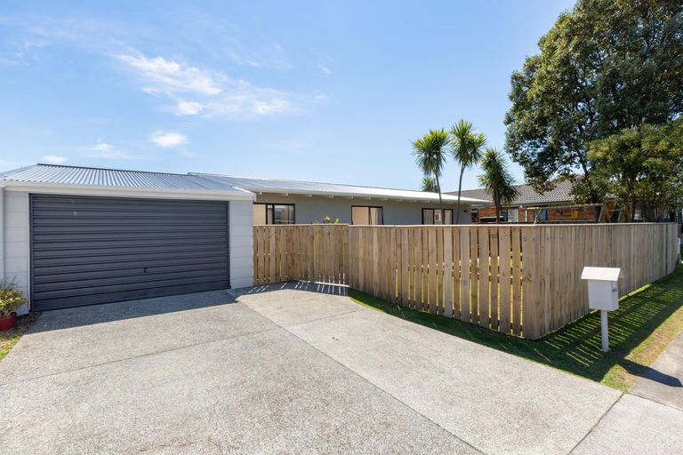 Photo of property in 1 Tyndall Grove, Matua, Tauranga, 3110
