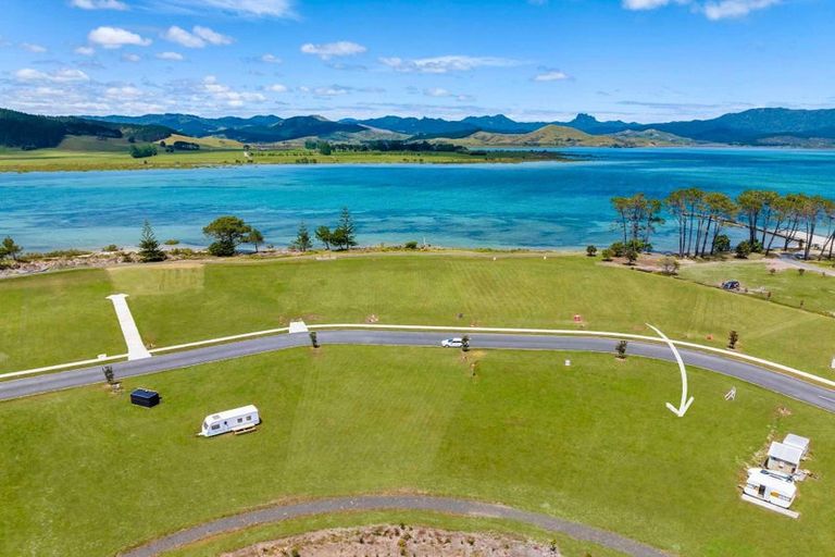 Photo of property in 5 Taniwha Place, Matarangi, 3592