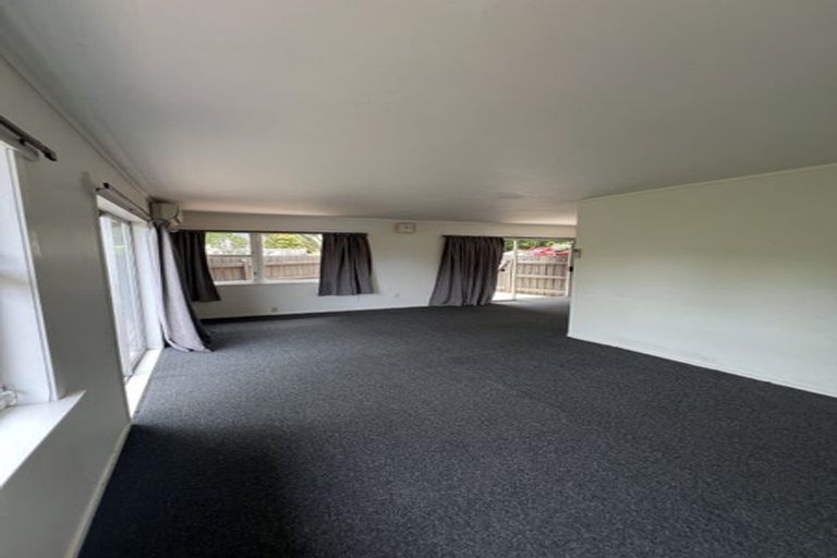 Photo of property in 38 Neal Avenue, Glenfield, Auckland, 0629