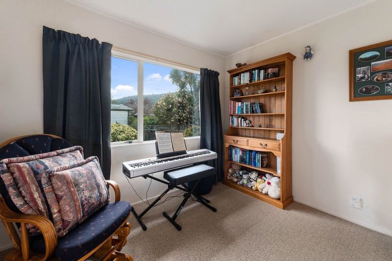 Photo of property in 9b Barraud Place, Pukehangi, Rotorua, 3015