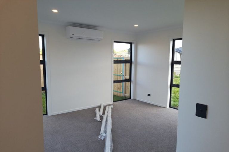 Photo of property in 10 Kenehi Road, Karaka, 2124