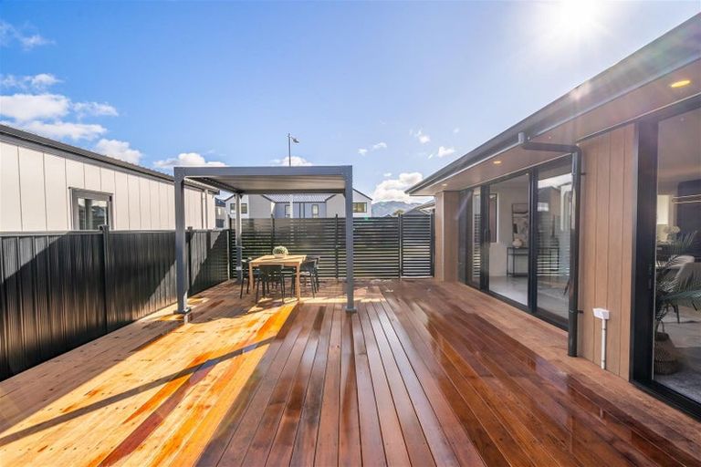 Photo of property in 17 Cynisca Crescent, Wallaceville, Upper Hutt, 5018