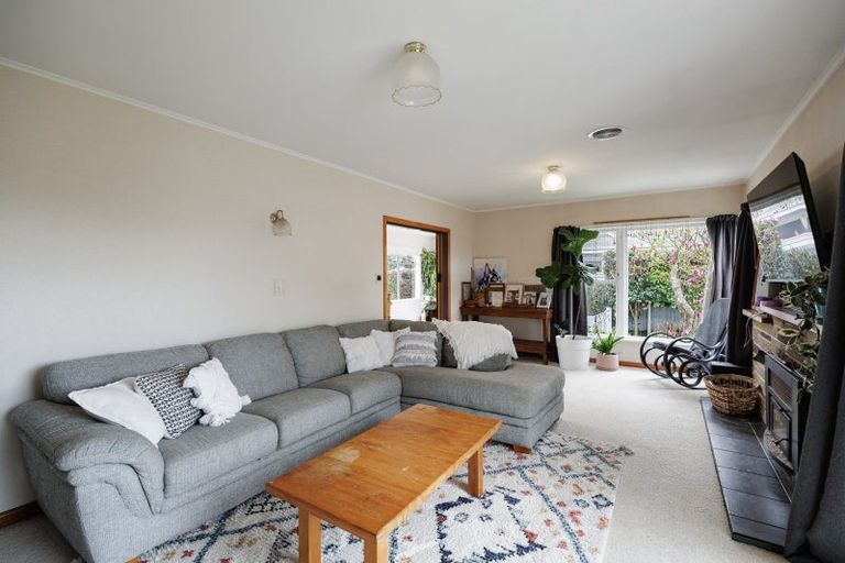 Photo of property in 18 Pembroke Street, Taradale, Napier, 4112