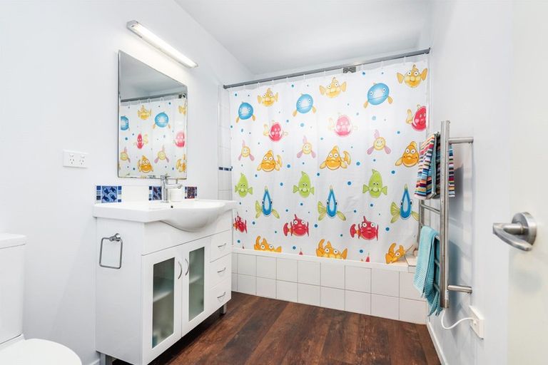 Photo of property in 25 Papaka Road, Ngunguru, Whangarei, 0173