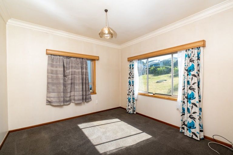 Photo of property in 18 Guys Hill Road, Hospital Hill, Napier, 4110
