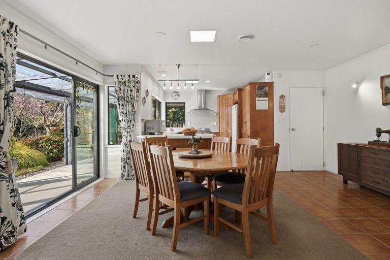 Photo of property in 561 Cambridge Road, Tauriko, Tauranga, 3110