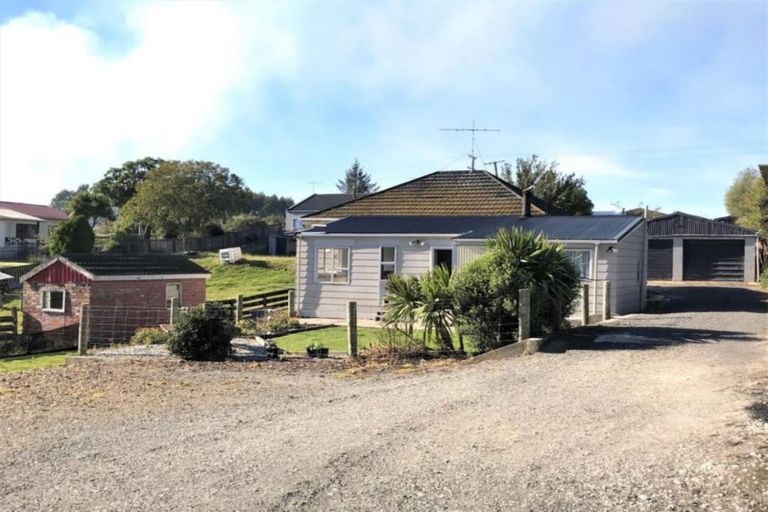 Photo of property in 167 Benhar Road, Benhar, Balclutha, 9272