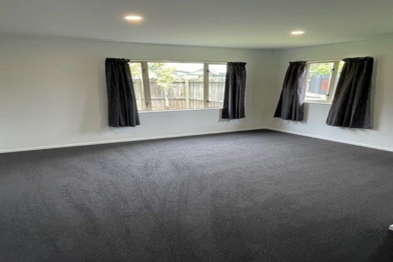 Photo of property in 9 Ashtead Lane, Sockburn, Christchurch, 8042