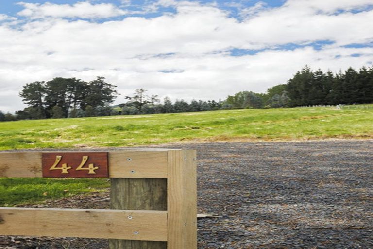 Photo of property in 44 Mcmeakin Road, Abbotsford, Dunedin, 9018