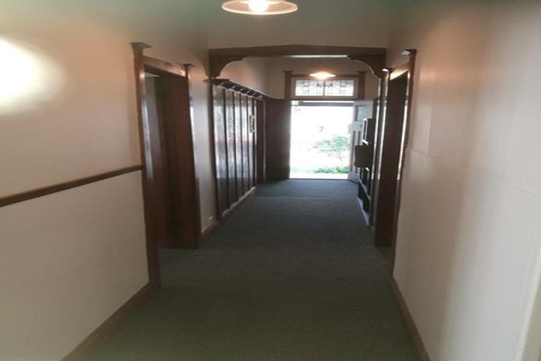 Photo of property in 76 Majoribanks Street, Mount Victoria, Wellington, 6011