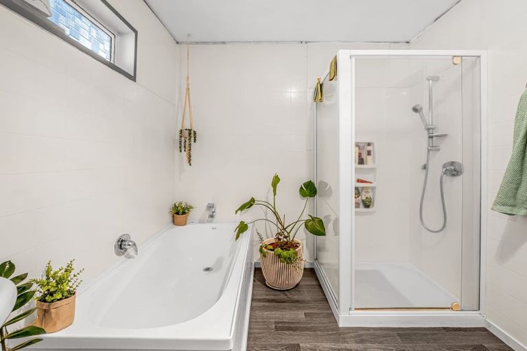 Photo of property in 122 Tremaine Avenue, Westbrook, Palmerston North, 4412