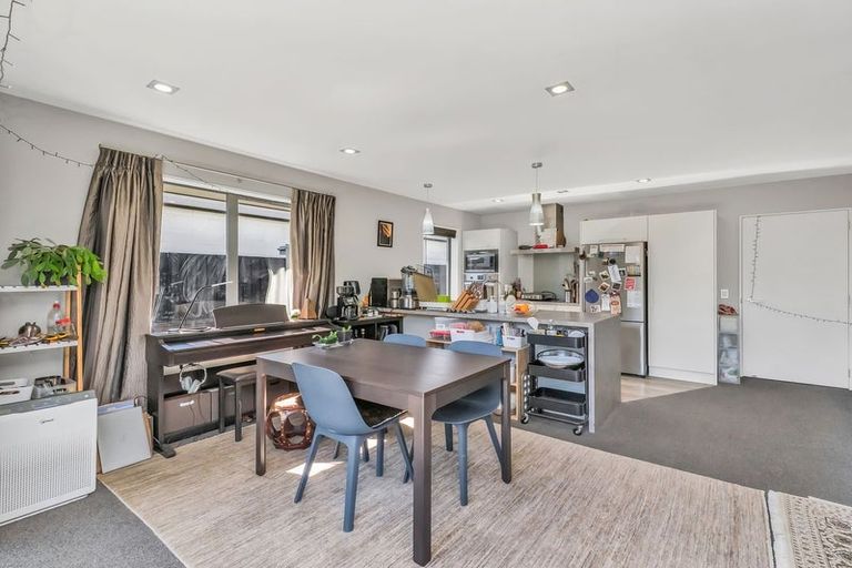 Photo of property in 21 Hamill Road, Halswell, Christchurch, 8025