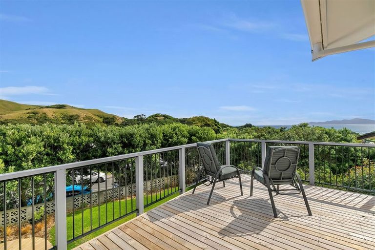 Photo of property in 64 Sea Vista Drive, Pukerua Bay, 5026