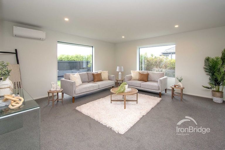 Photo of property in 33 Shearwater Drive, Woolston, Christchurch, 8023