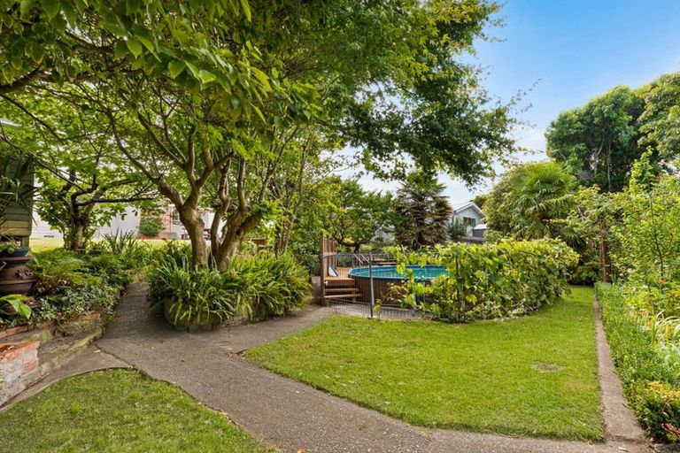 Photo of property in 12 Caius Avenue, Gonville, Whanganui, 4501