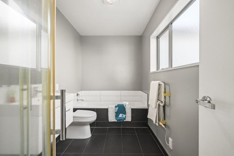 Photo of property in 70a Elizabeth Street, Riccarton, Christchurch, 8041