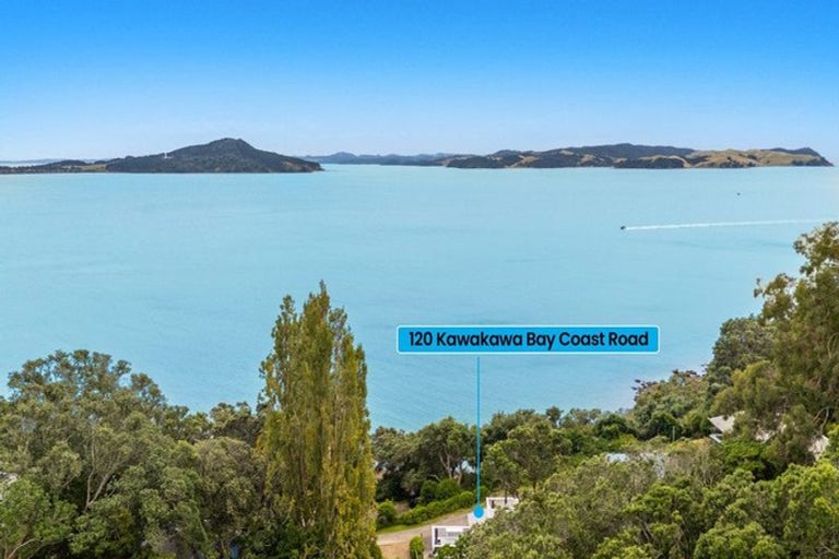 Photo of property in 120 Kawakawa Bay Coast Road, Kawakawa Bay, Papakura, 2585