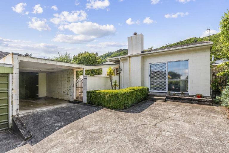 Photo of property in 15a Winara Avenue, Waikanae, 5036