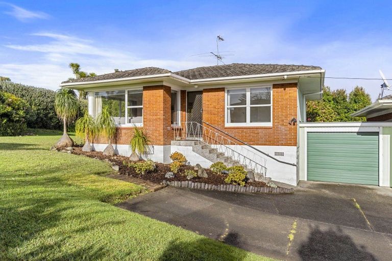 Photo of property in 3/51 College Road, Northcote, Auckland, 0627