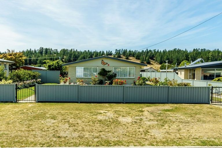 Photo of property in 77 Russell Street, Alexandra, 9320