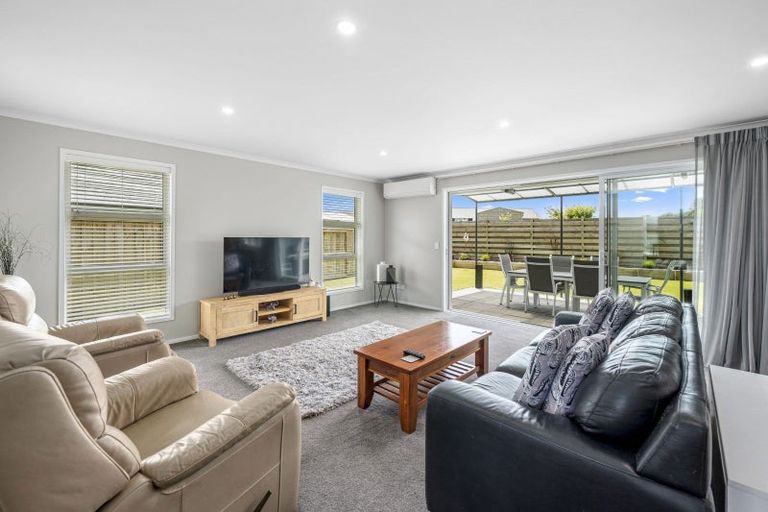 Photo of property in 5 Larches Lane, Kinloch, Taupo, 3377