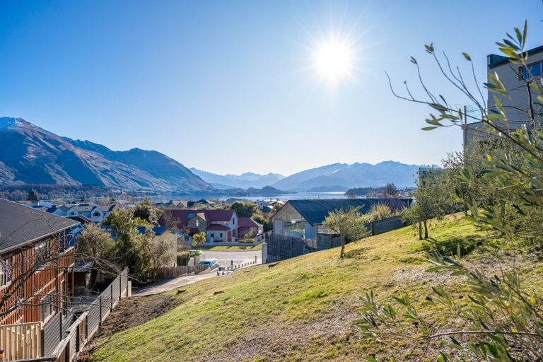 Photo of property in 4 Tenby Street, Wanaka, 9305