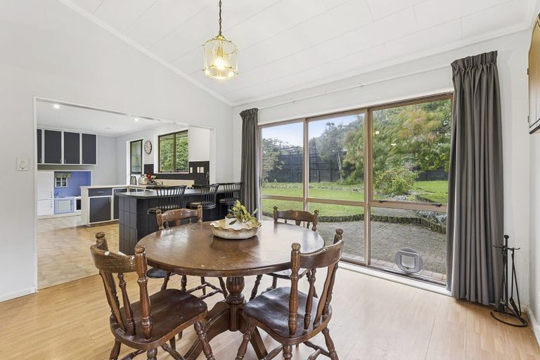 Photo of property in 14 Balliol Drive, Tawa, Wellington, 5028