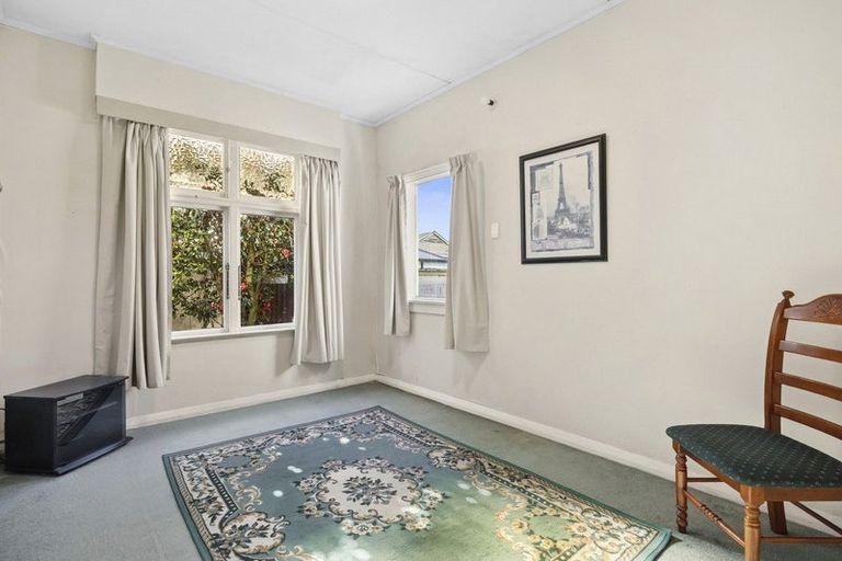 Photo of property in 35a Macandrew Road, South Dunedin, Dunedin, 9012