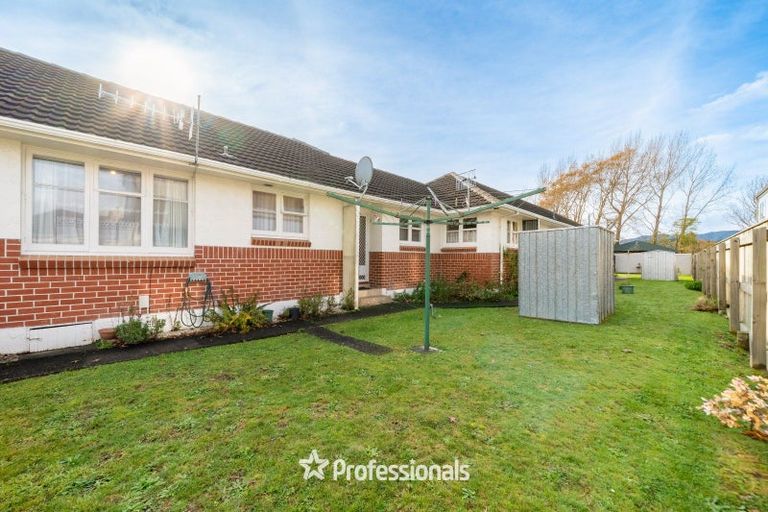 Photo of property in 46 Pine Avenue, Upper Hutt Central, Upper Hutt, 5018