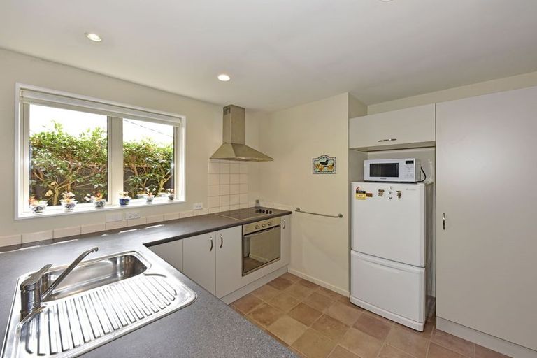 Photo of property in 4/16 Hare Street, Ilam, Christchurch, 8041