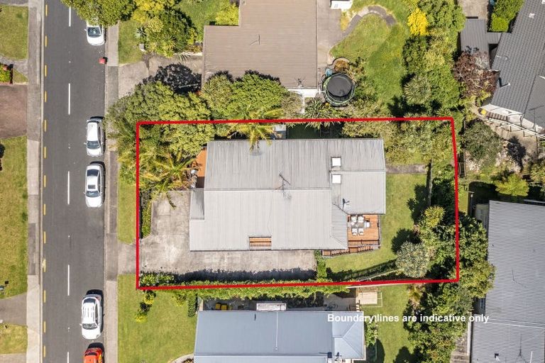 Photo of property in 32 Mcdowell Crescent, Hillcrest, Auckland, 0627