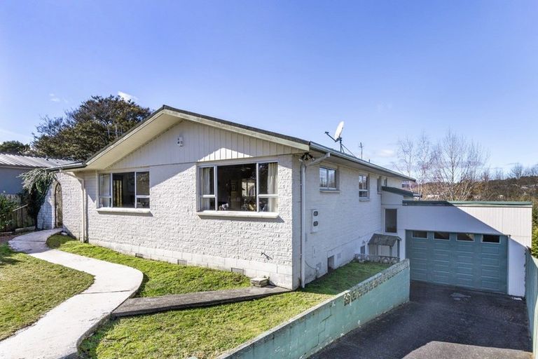 Photo of property in 10 Armstrong Grove, Hilltop, Taupo, 3330