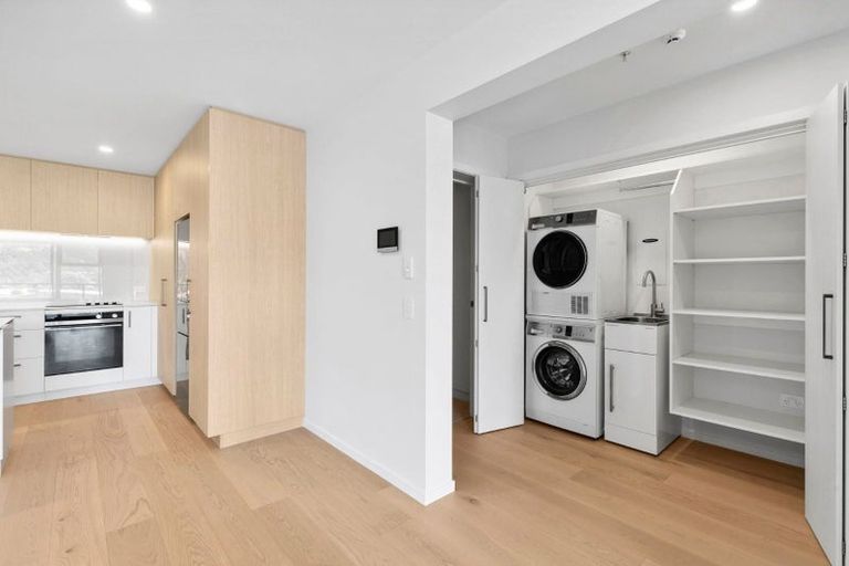 Photo of property in 71 Haven Road, Nelson, 7010