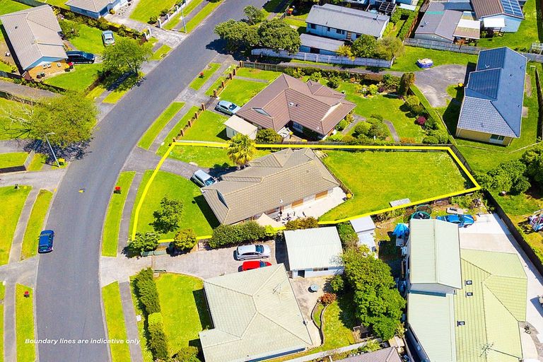 Photo of property in 3 Bernina Place, Weymouth, Auckland, 2103