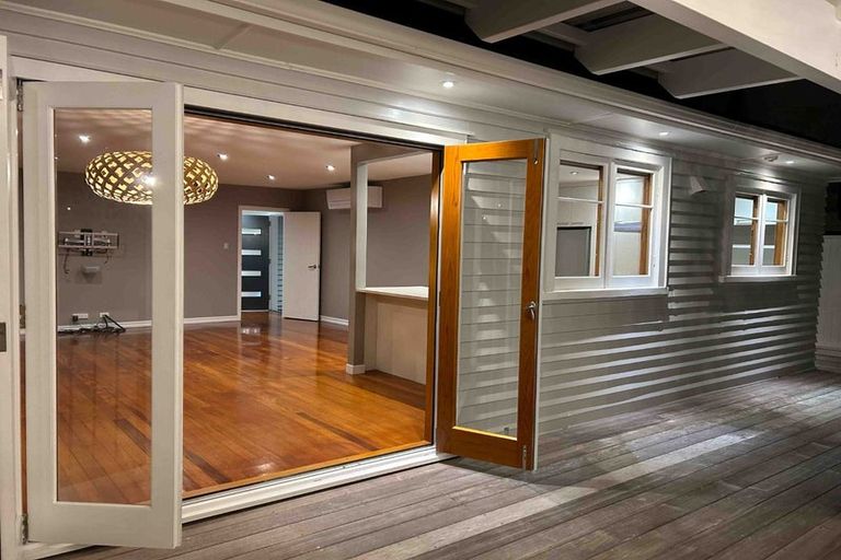 Photo of property in 1/15 Killarney Avenue, Torbay, Auckland, 0630