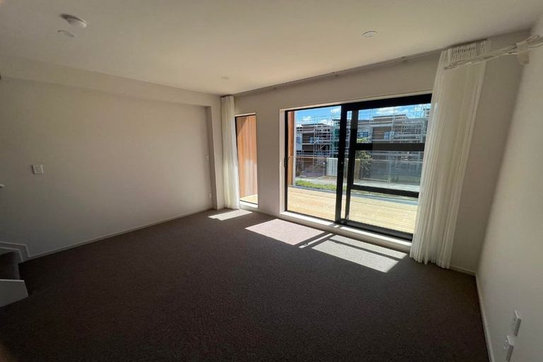 Photo of property in 3 Longshore Drive, Long Bay, Auckland, 0630