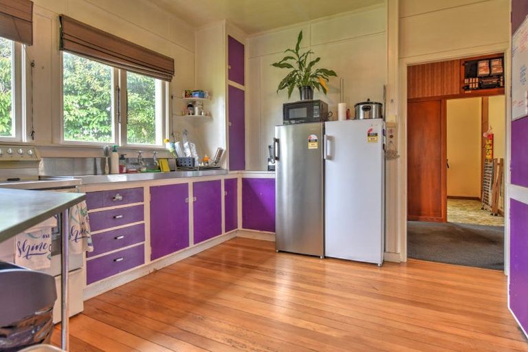 Photo of property in 13 Hunter Street, Edendale, 9825