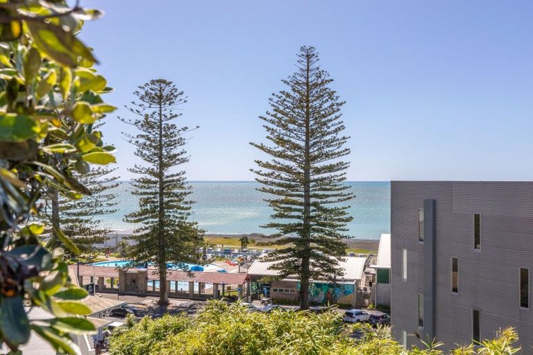 Photo of property in 4a Seaview Terrace, Bluff Hill, Napier, 4110