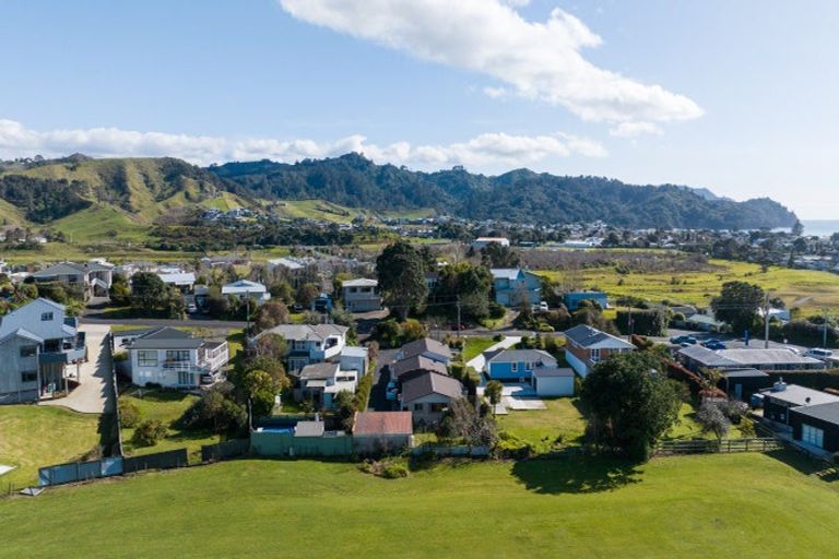 Photo of property in 5c The Crescent, Waihi Beach, 3611