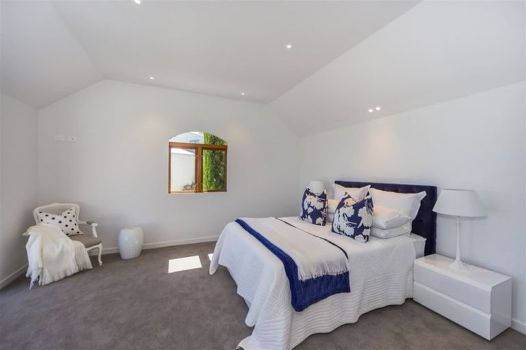 Photo of property in 46 Tuawera Terrace, Clifton, Christchurch, 8081