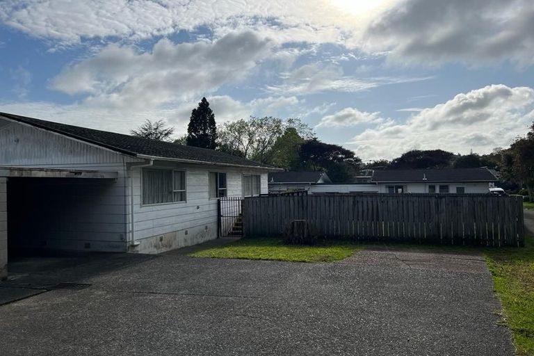 Photo of property in 2/54 Ambler Avenue, Glen Eden, Auckland, 0602