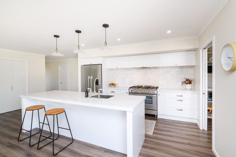 Photo of property in 2 Henty Lane, Marton, 4710