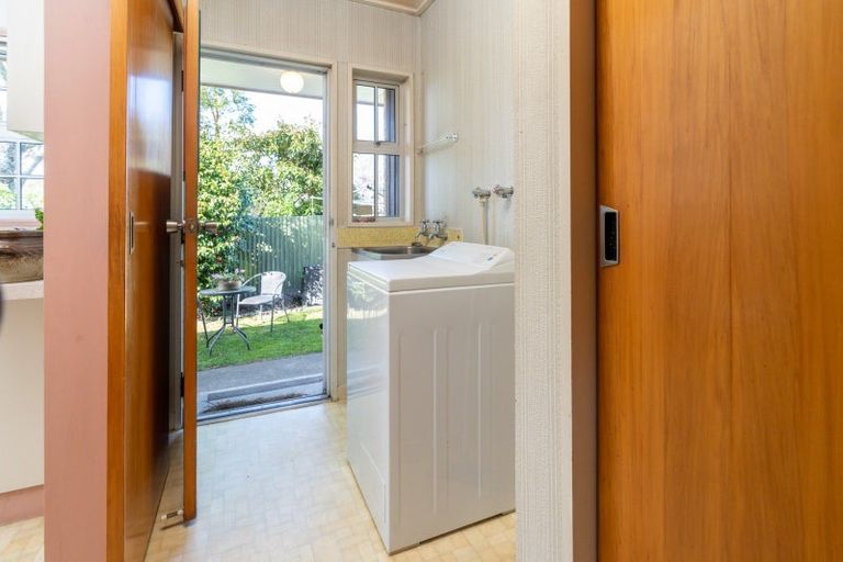 Photo of property in 1/154 Te Mata Road, Havelock North, 4130