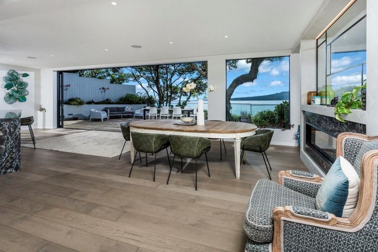 Photo of property in 2 Old Lake Road, Narrow Neck, Auckland, 0624