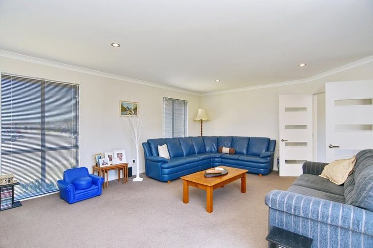 Photo of property in 7 Wairepo Close, Rangiora, 7400