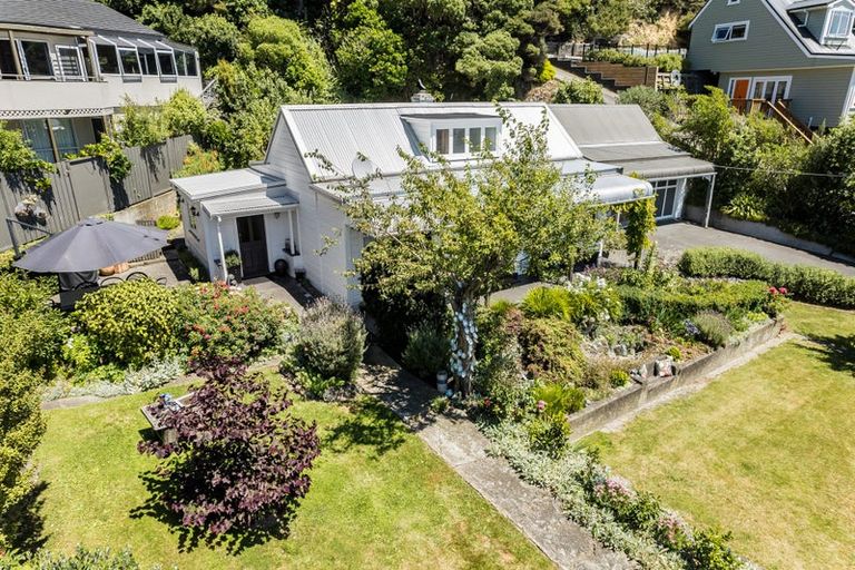 Photo of property in 88 Paremata Road, Paremata, Porirua, 5024